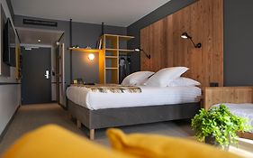 Plan B Hotel - Living Chamonix